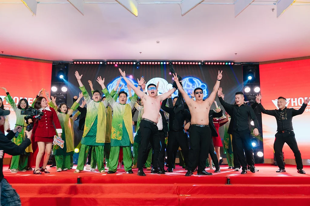 Gala Year End Party VHOMES 2025: Dấu ấn hành trình - Chuyển mình bứt phá