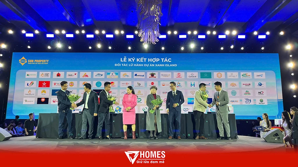 VHOMES ký kết hợp tác với 5 đơn vị lữ hành - Bước tiến mới cho dịch vụ hỗ trợ cho thuê tại Xanh Island Cát Bà