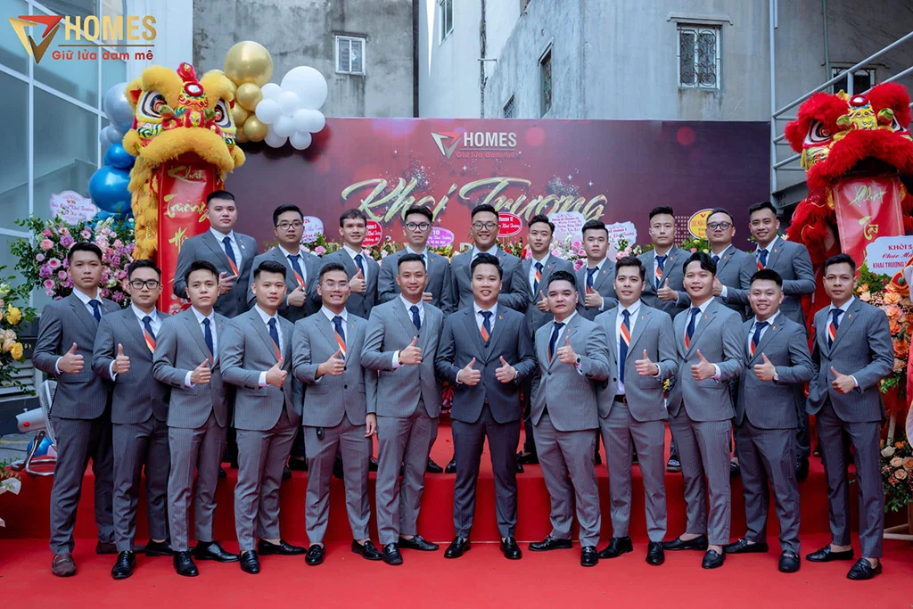 VHOMES mừng khai trương văn phòng mới tại trụ sở Hà Nội